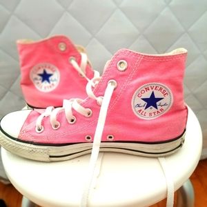 Pink  Converse  Hightop size 7